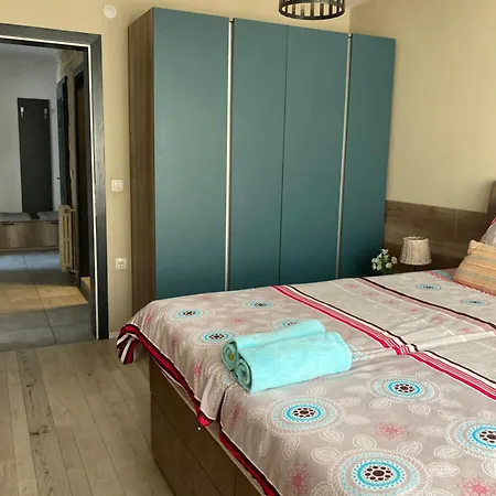 Luxury Mihajlovik Apartment In The City Center Of Skopje דירה